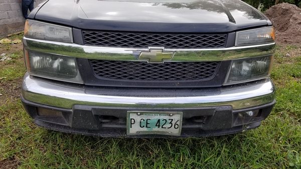 Front end of the black Chevrolet Colorado after the Passlock bypass was installed